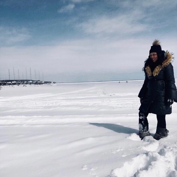 Meet your Posher, Jezreel - Picture 16 of 16